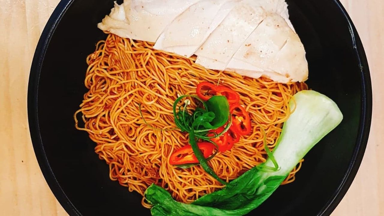 Hainanese Chicken Noodles