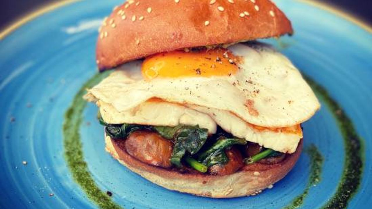 Veggie Brekkie Roll