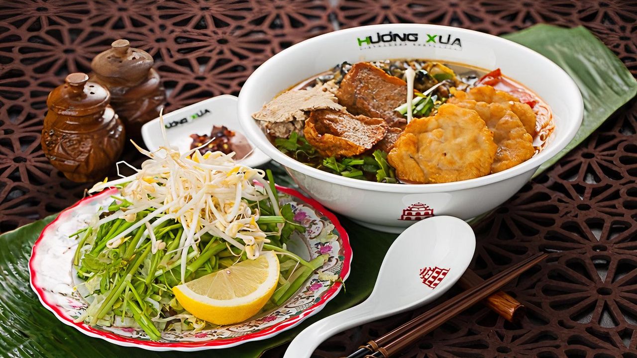 Sour & Spicy Sea Snail Noodle Soup