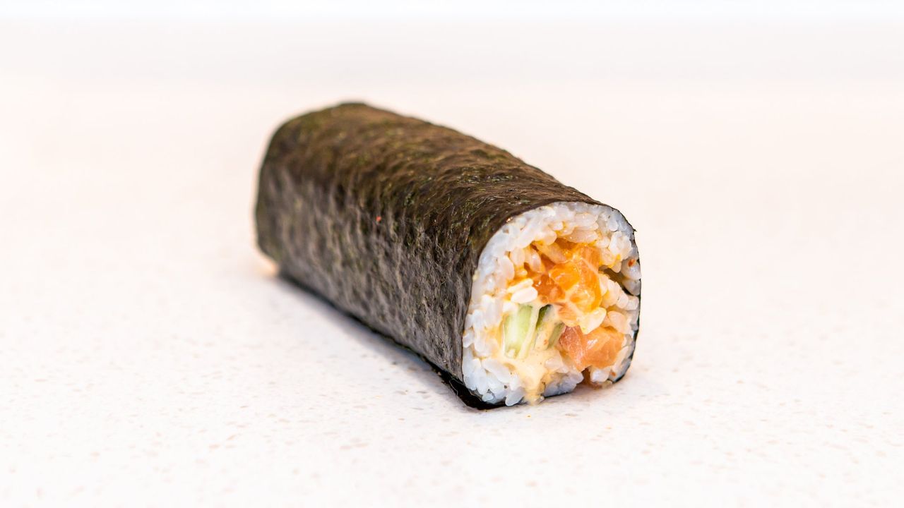 Spicy Fresh Salmon with Cucumber (Spicy)