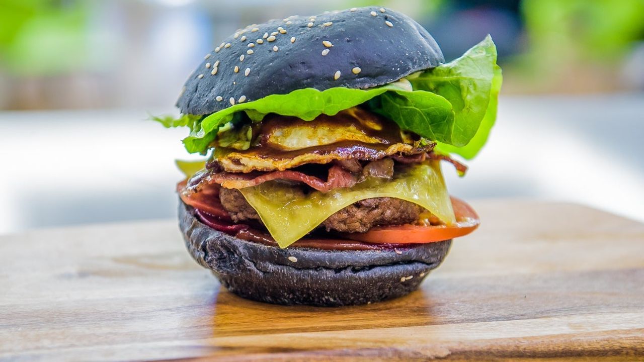 Black Label Burger (Charcoal Brioche)