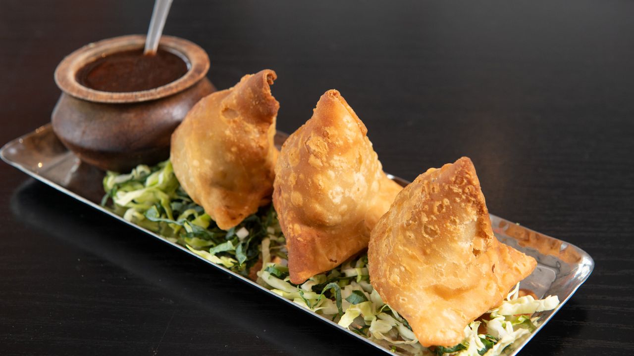 Samosas (Set of 3)