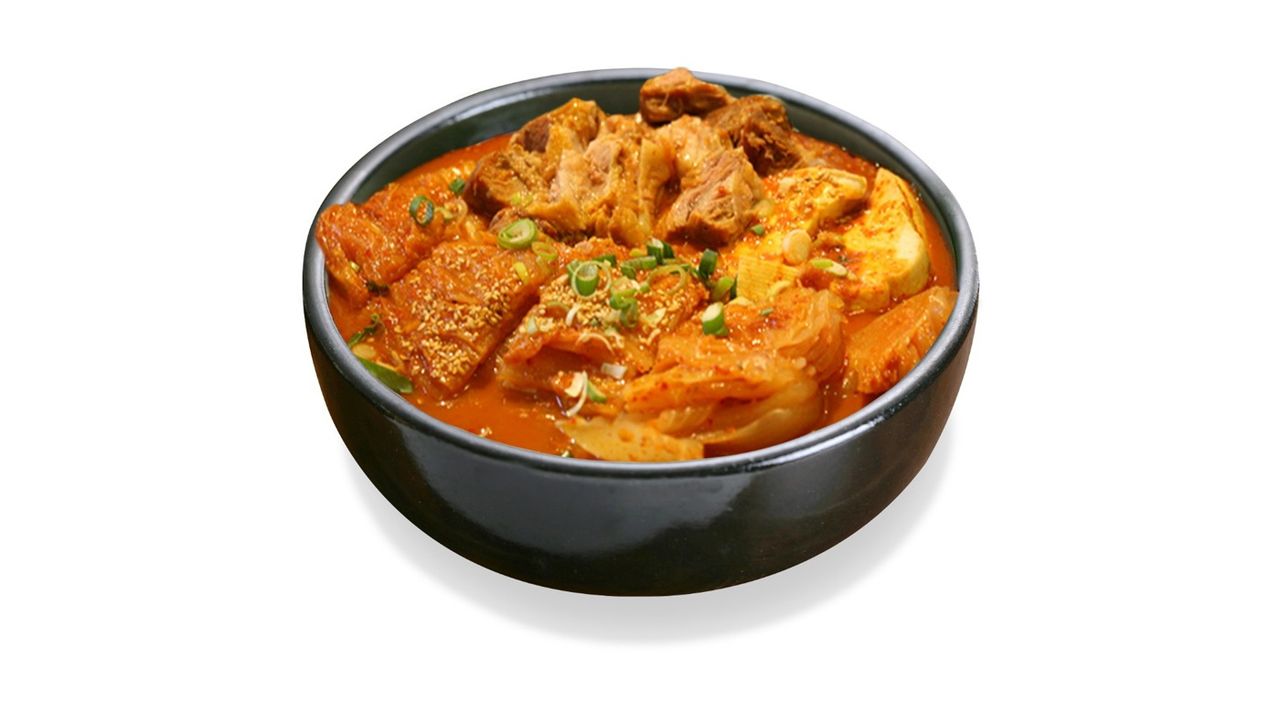 Aged Kimchi Galbi-Jjim / 묵은지 돼지 갈비찜