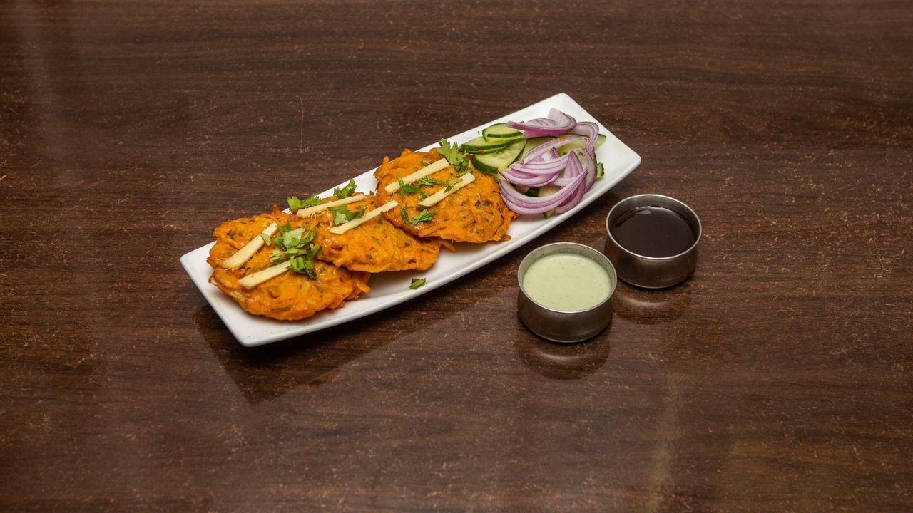 Onion Bhaji (Set of 3)