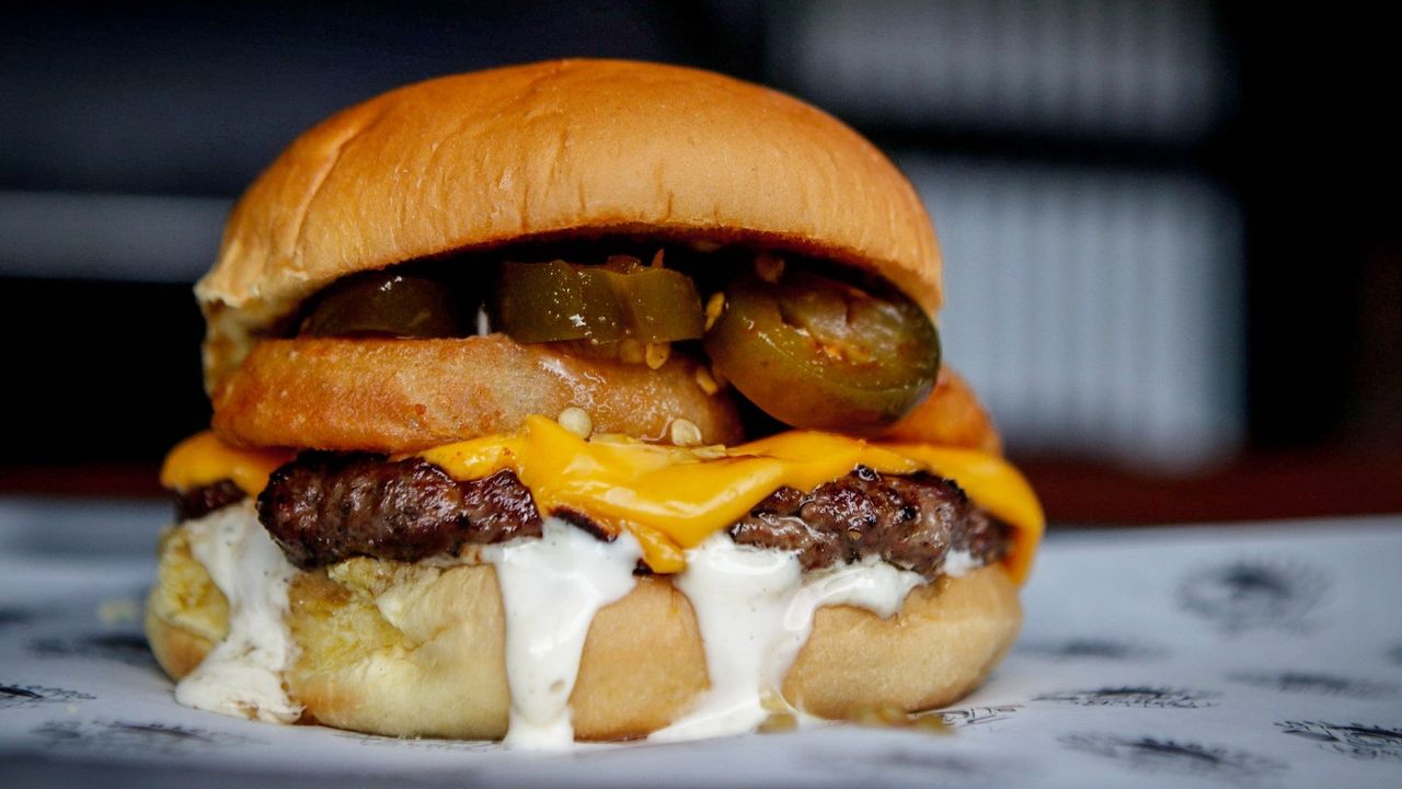 Spicy Cheeseburger