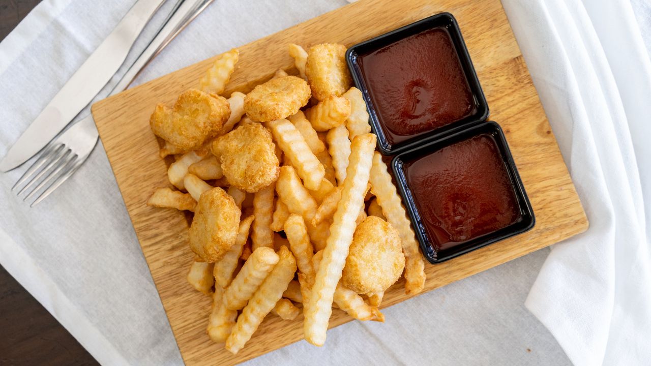 6 Pieces Nuggets & Chips