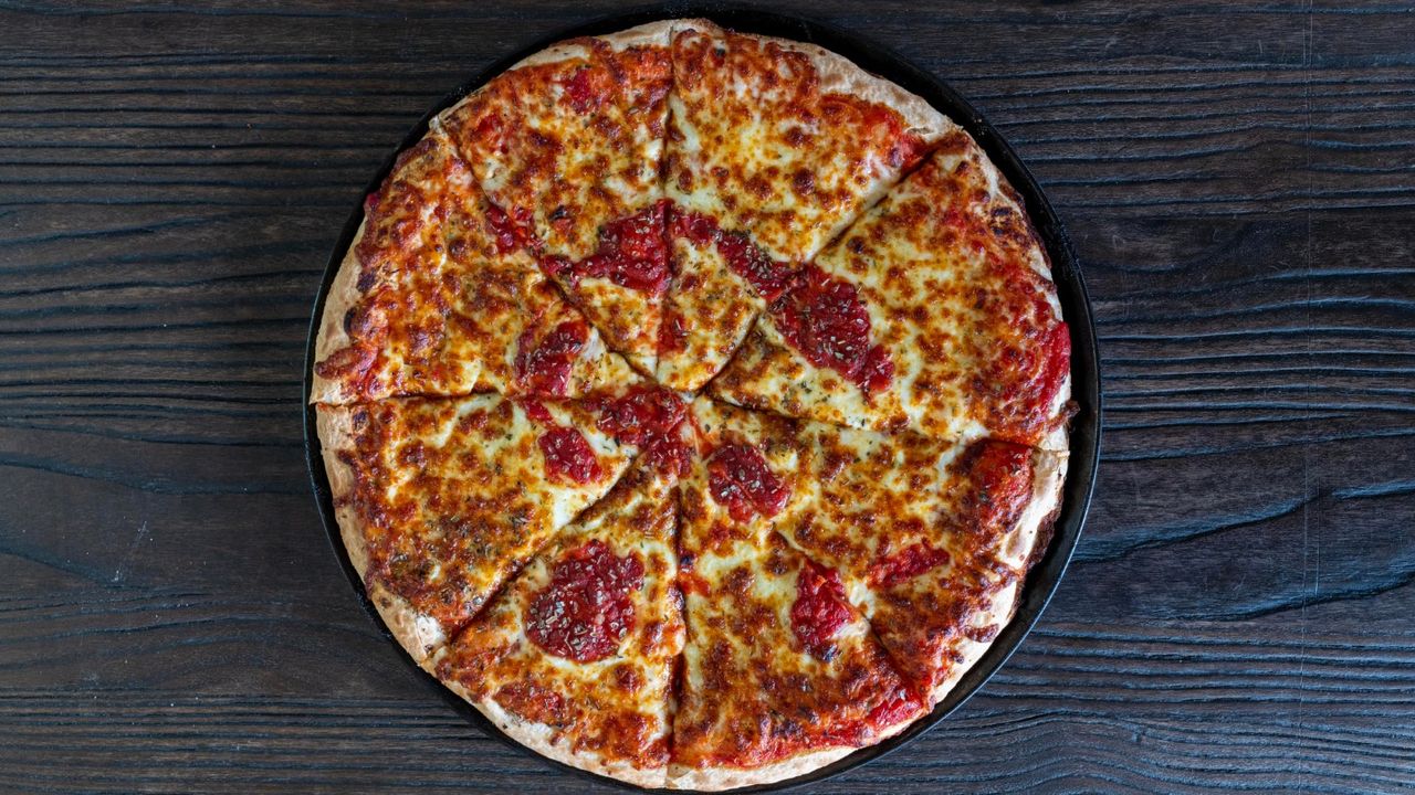 Large Pizza (1), Garlic Bread, & 1.25 Liter Drink