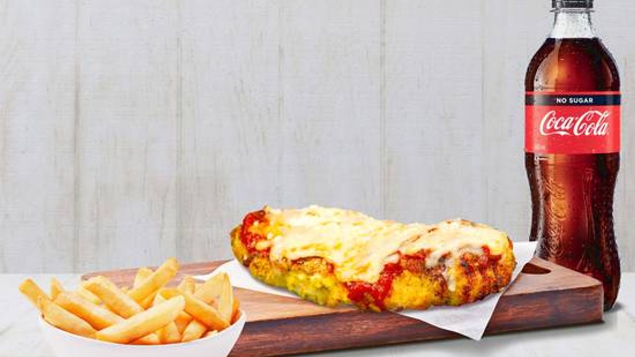 Chicken Parmigiana & Chips Combo