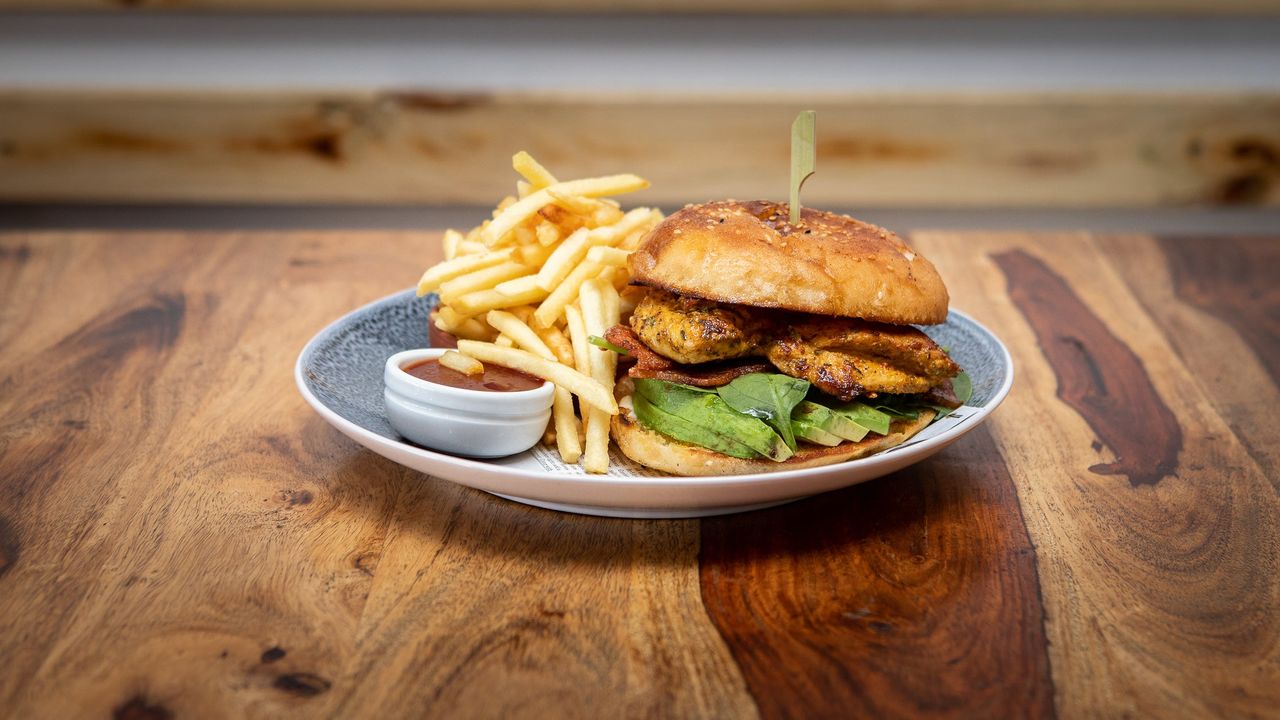Chicken, Bacon & Avo Burger