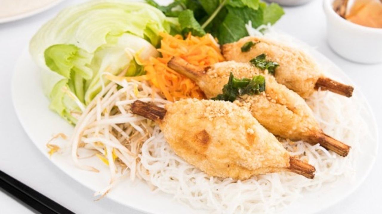 Prawn Meat on Sugar Cane and Salad