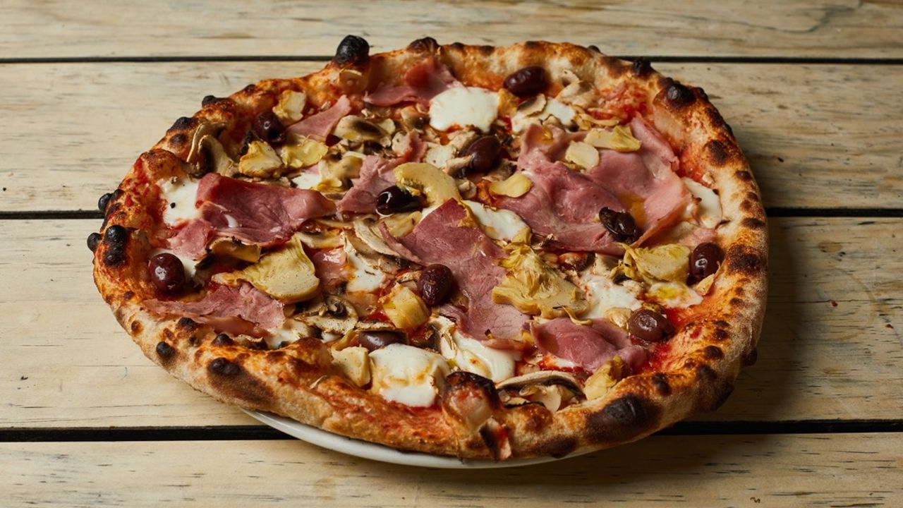 Pizza Capricciosa Nuova