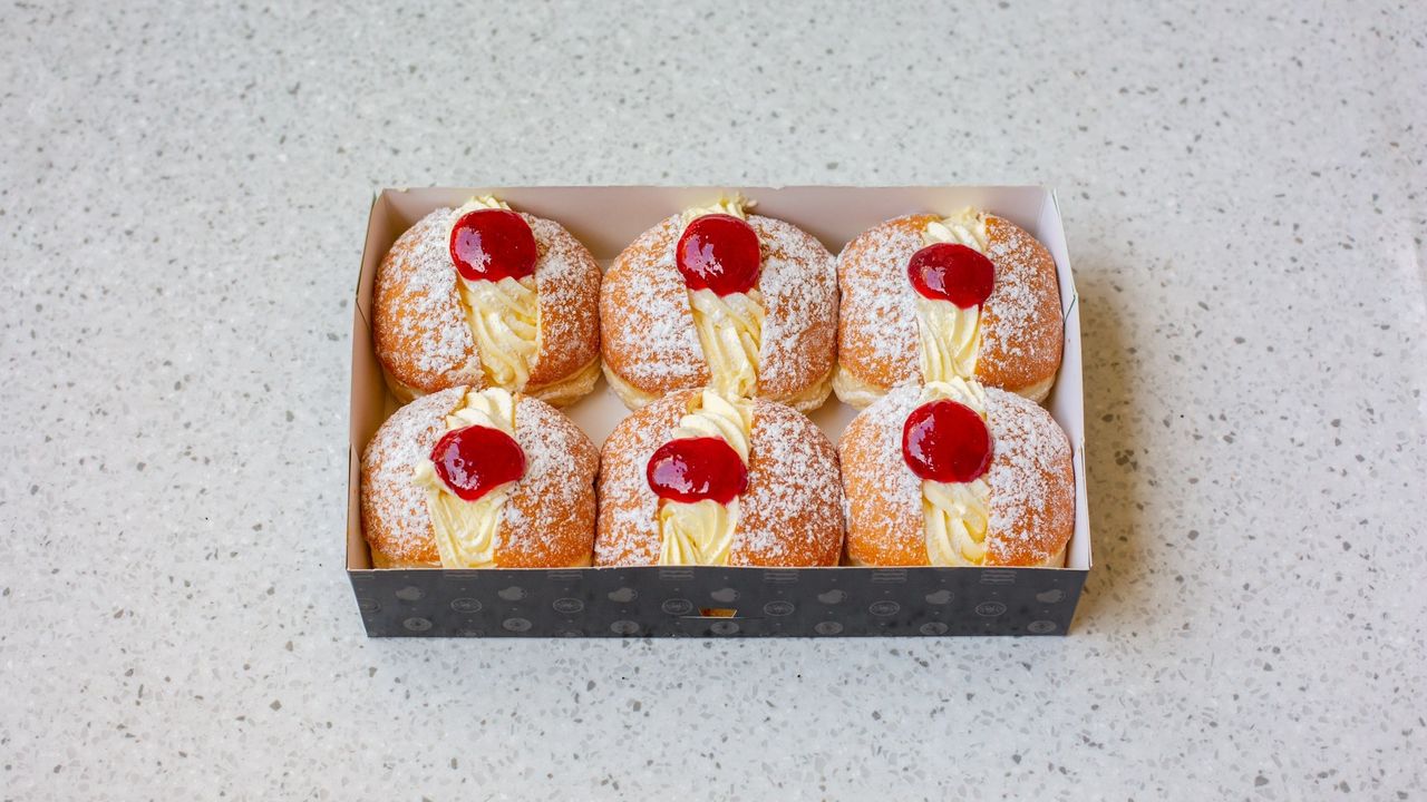 6 Fresh Cream & Jam Donuts