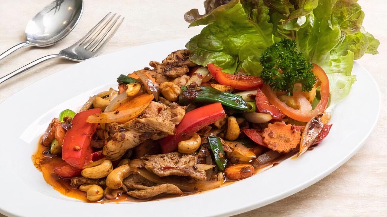 4. Cashew Nuts