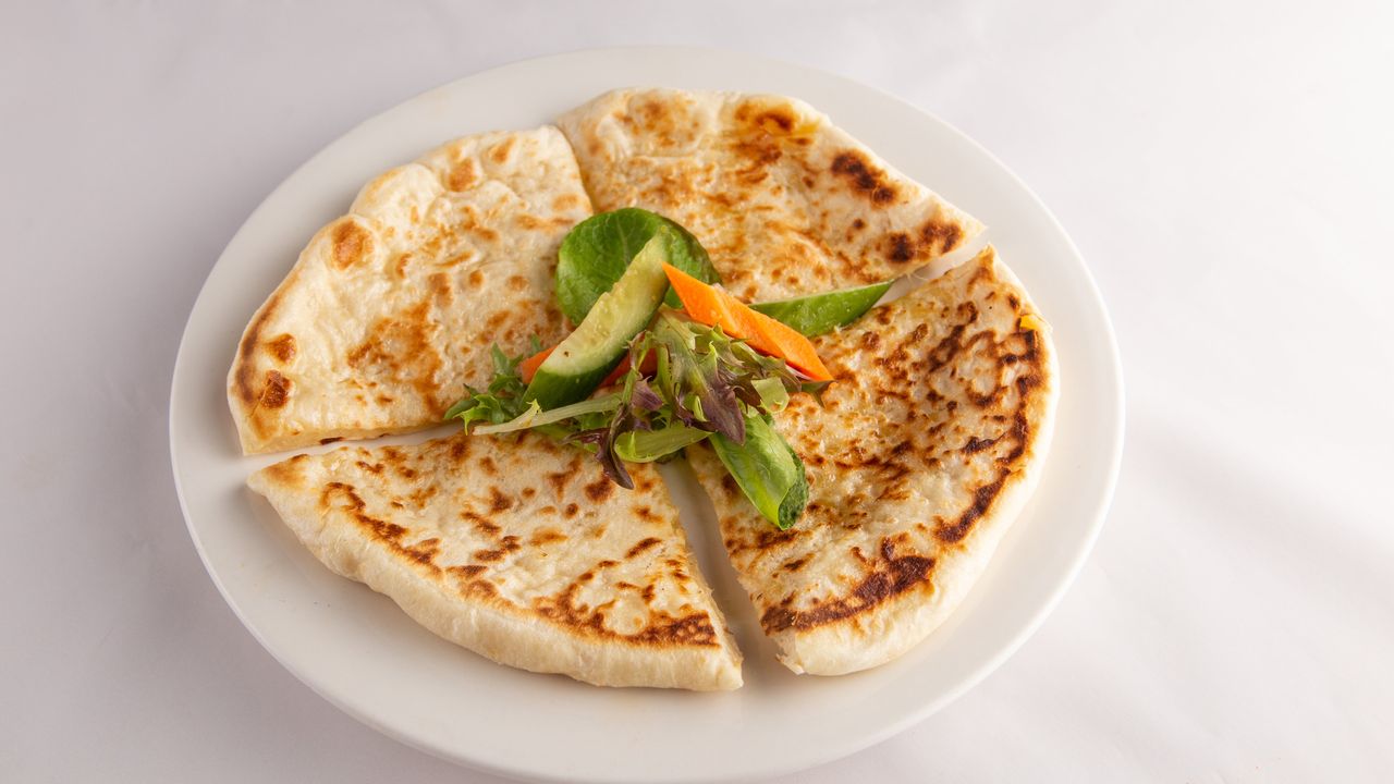 Cheese Chilli Naan (Spicy)