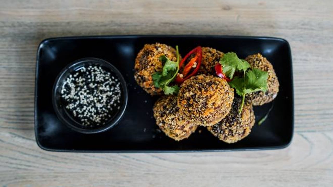 Crispy Sesame Rice Balls (Veg)