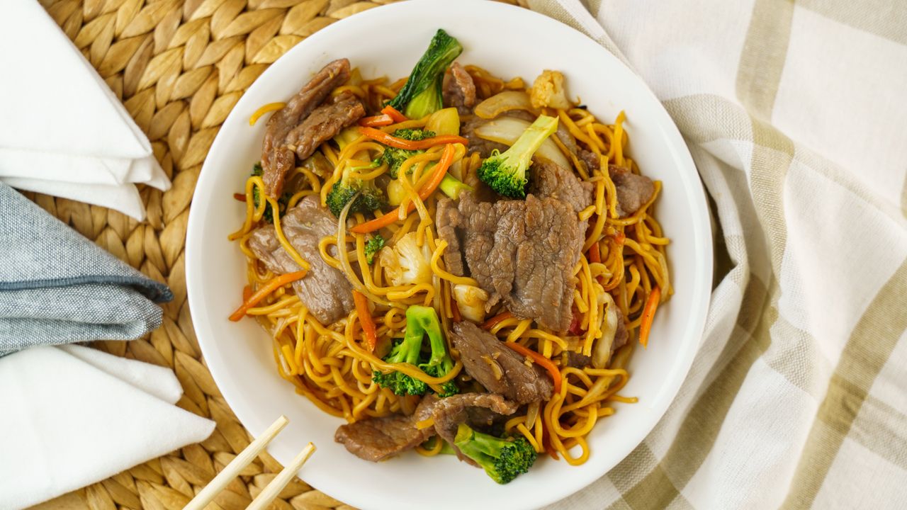 21. Beef Black Pepper Noodles