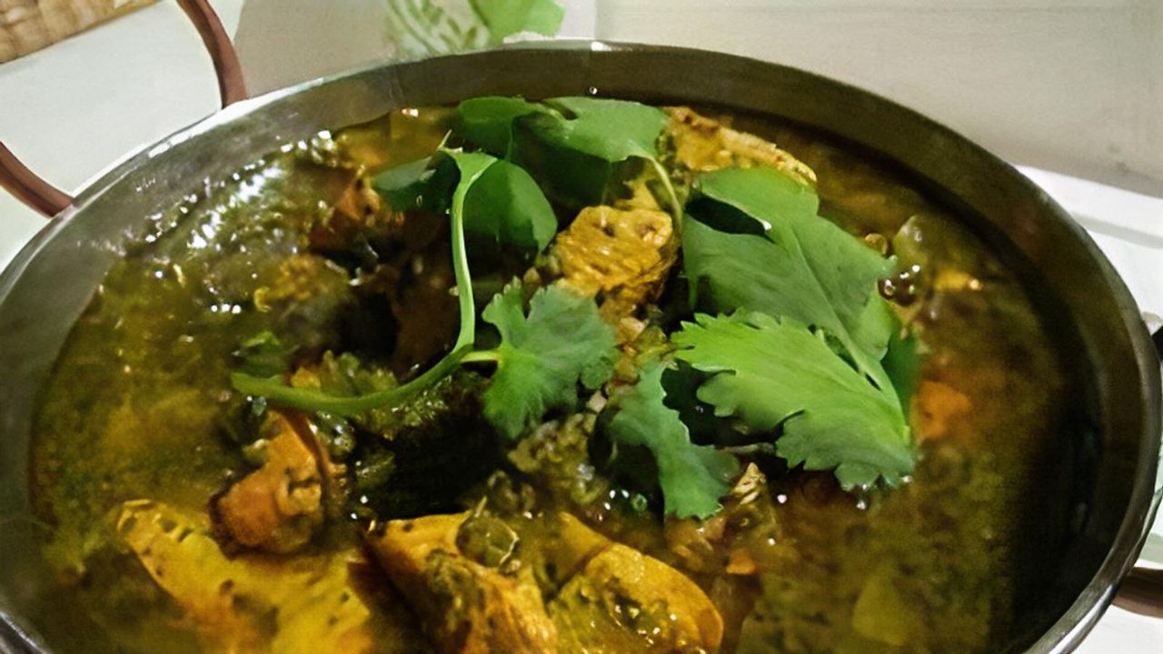 4. Chicken Saag