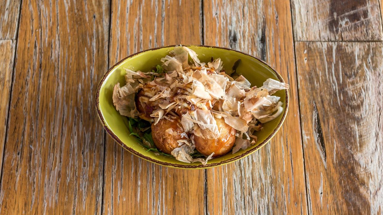 Takoyaki (6 Pieces)