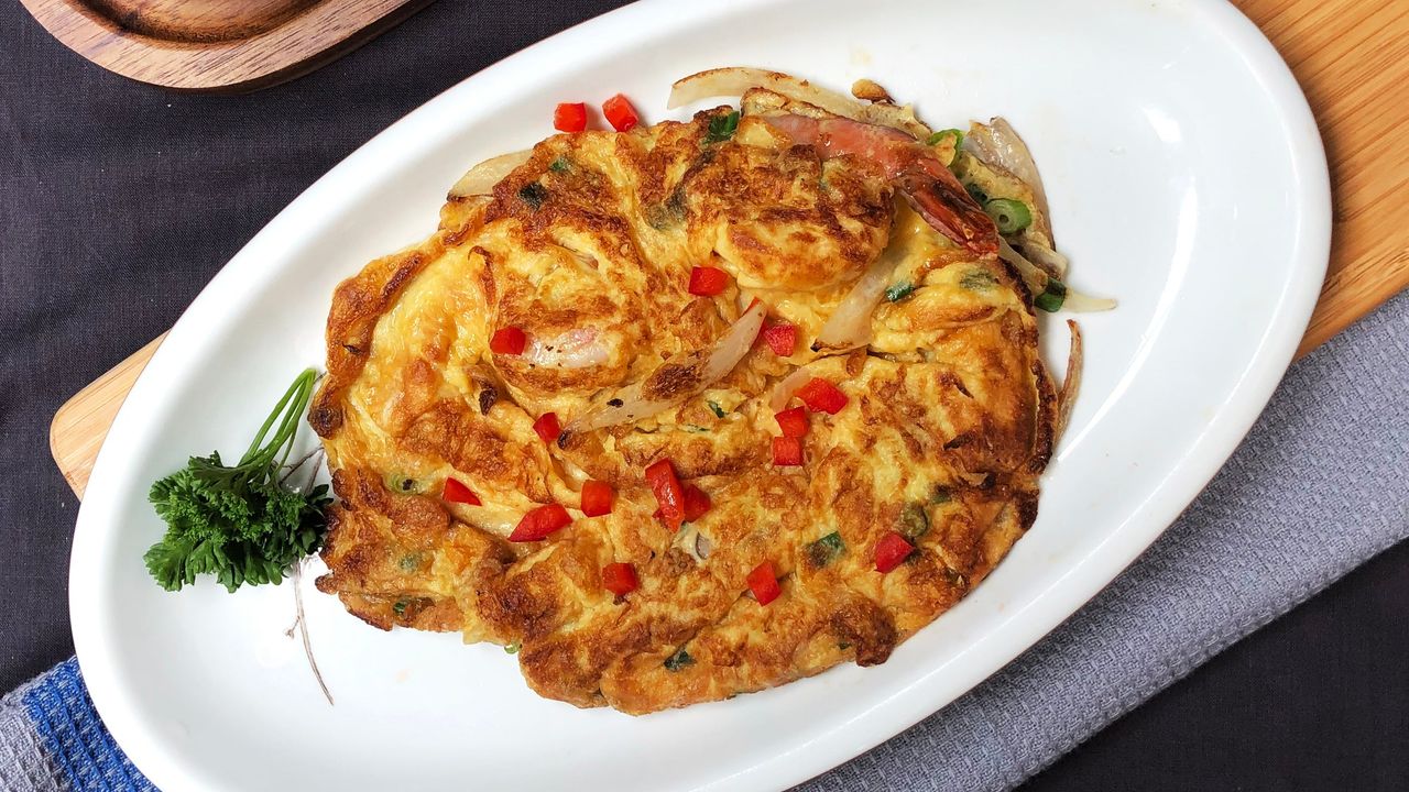 Prawn Omelette 蝦球奄列Prawn