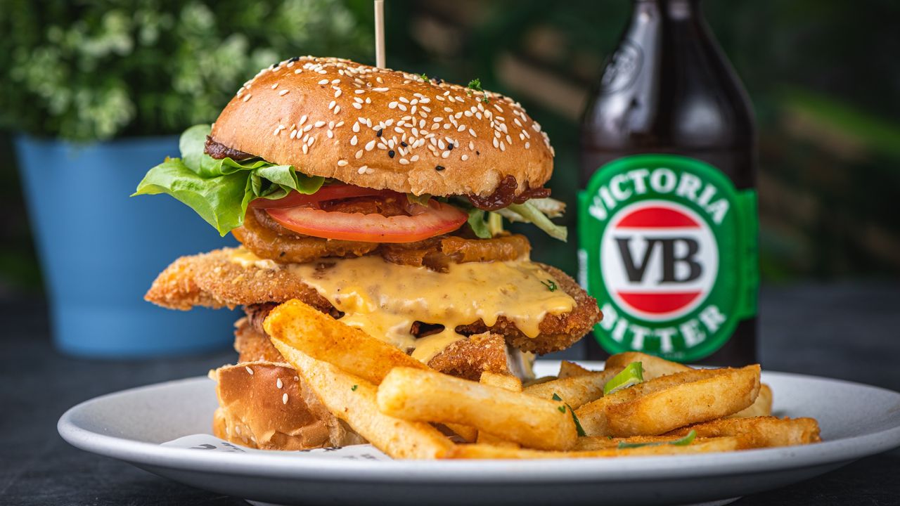 Lunch Schnitzy Burger