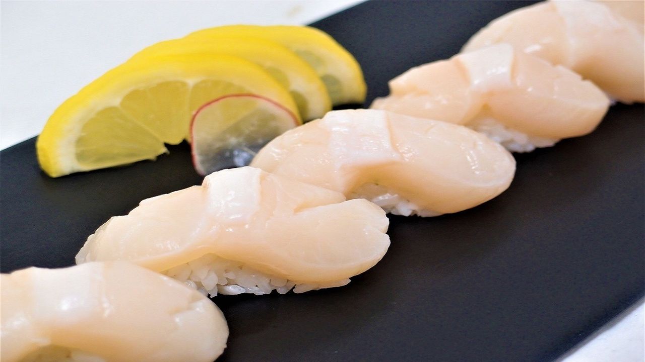 Scallop Sushi (5 Pieces)
