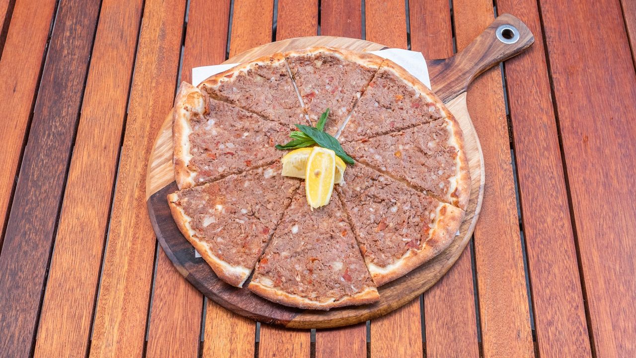 Meat (Safiha) Pizza