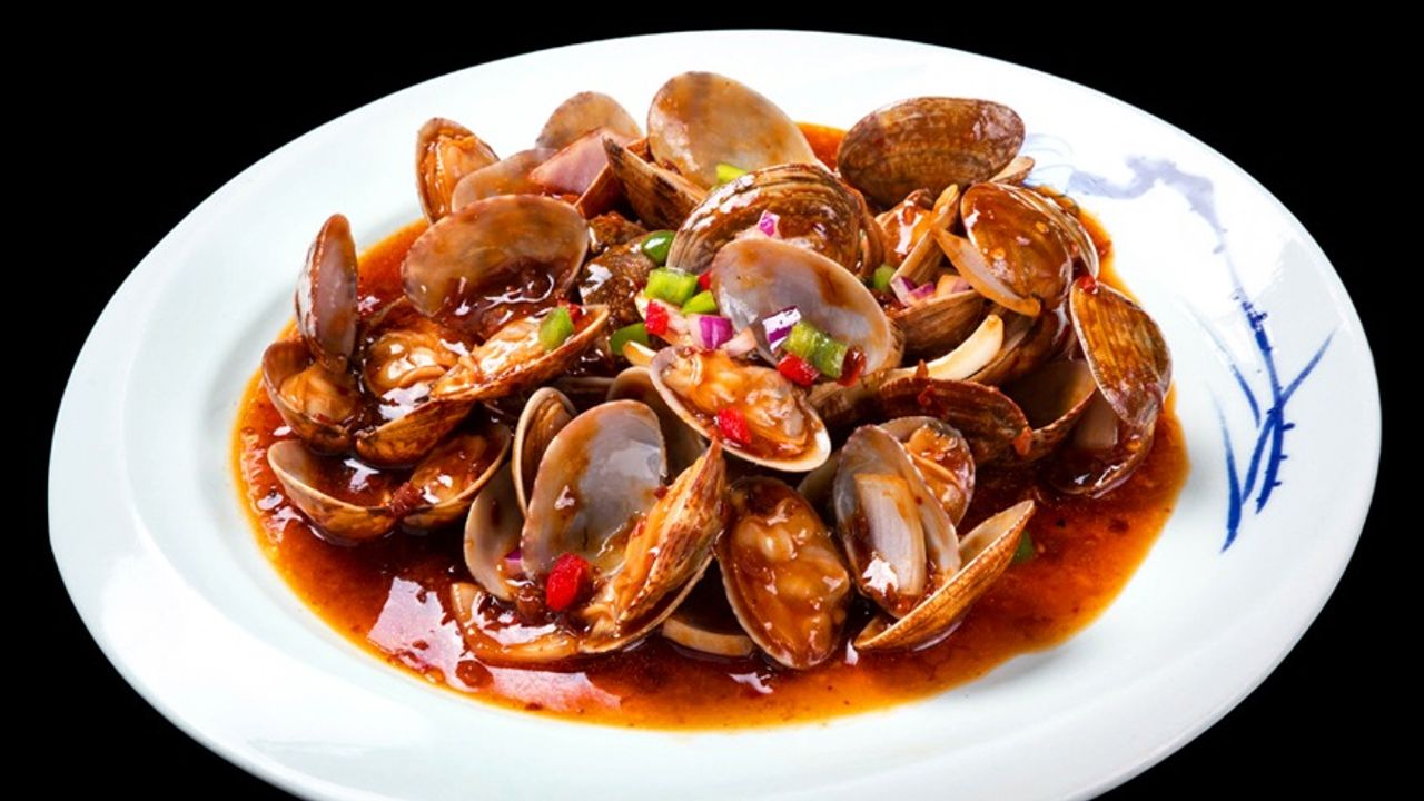 K11. Sautéed Pipis in Xo Sauce