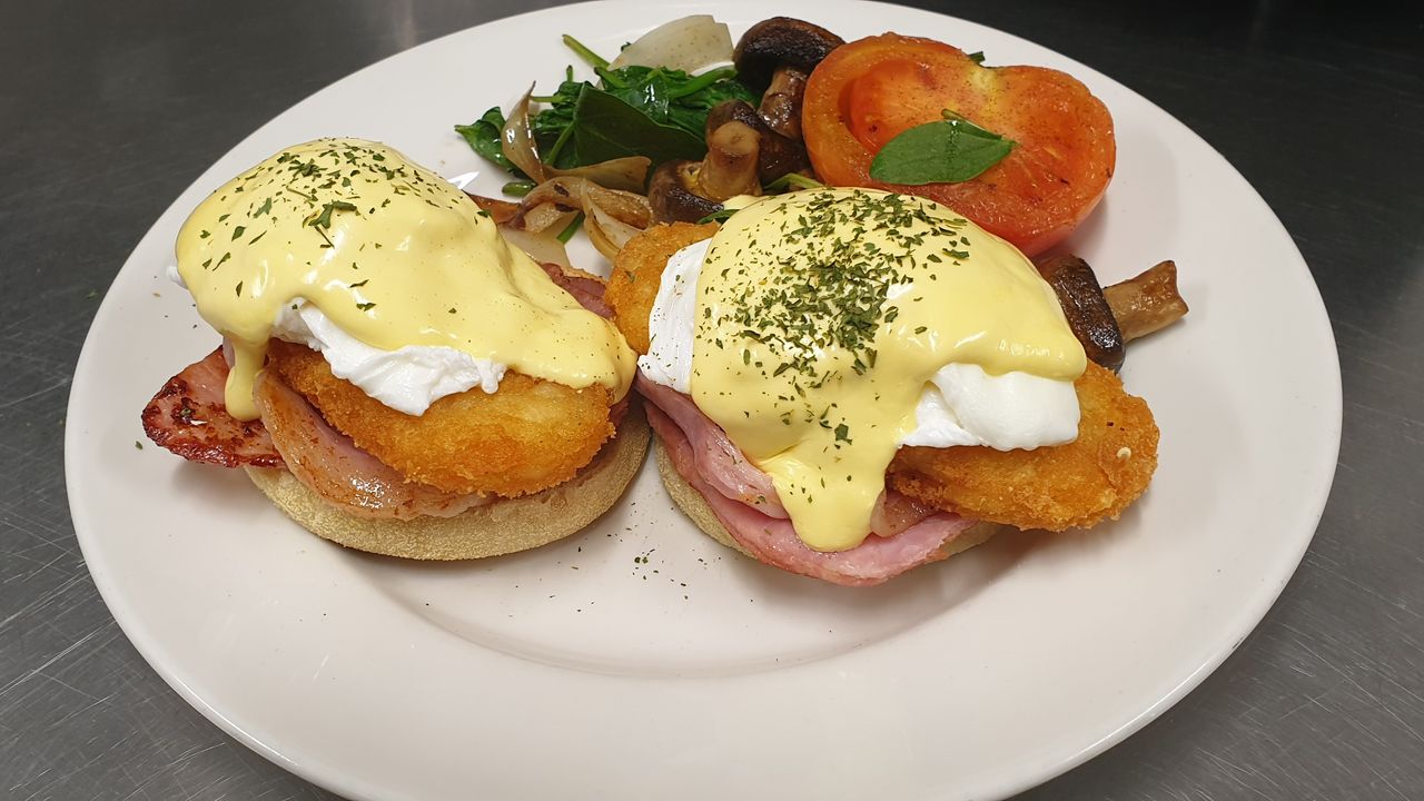 Eggs Brontos