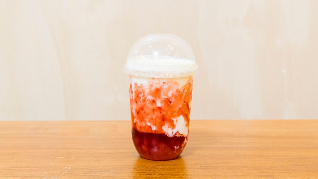Strawberry Yogurt 草莓脏脏茶