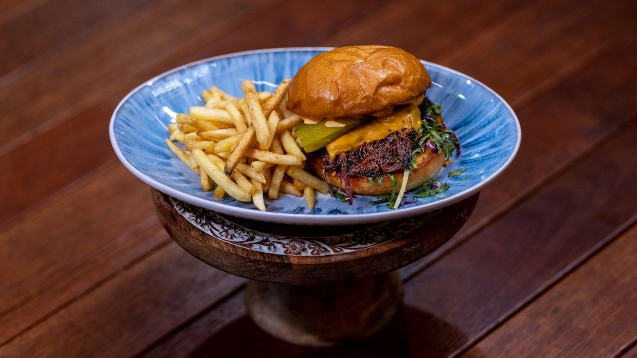 Pulled Brisket Burger