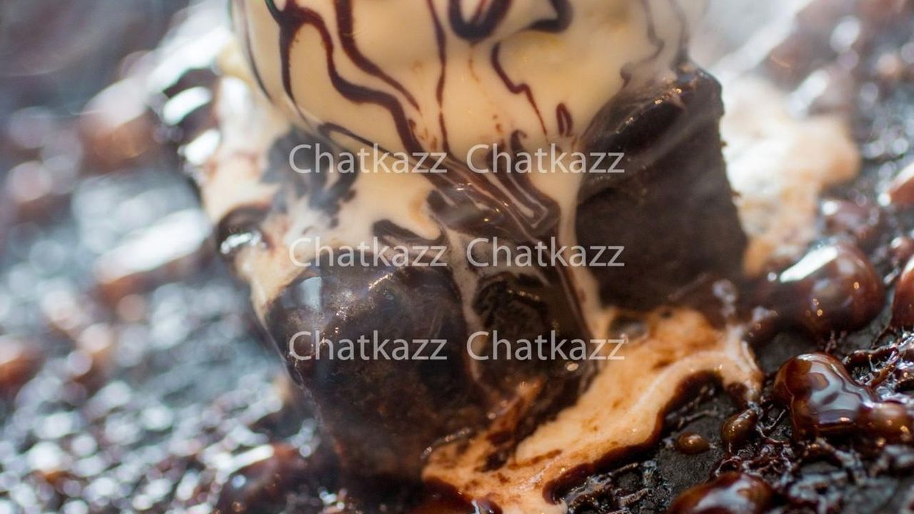 T/A T7 Brownie with Ice Cream