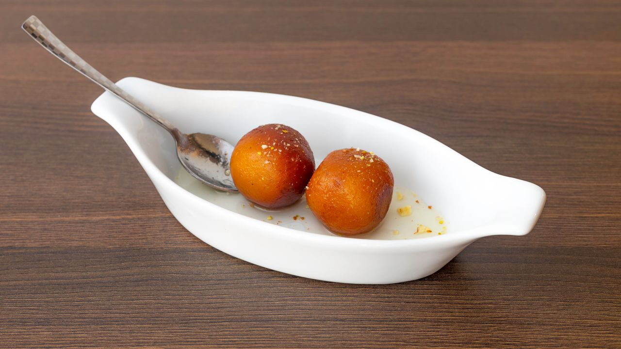 Gulab Jamun (V)