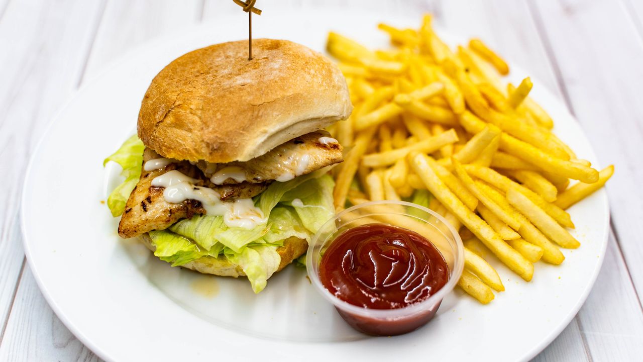 Chicken Fillet Burger (Halal)