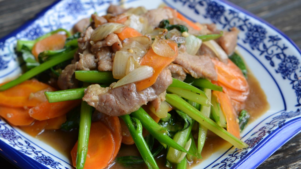 Stir Fried Beef & Chinese Broccoli
