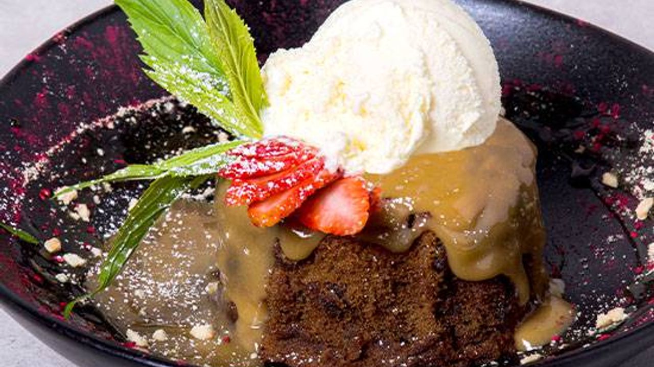 Sticky Date Pudding