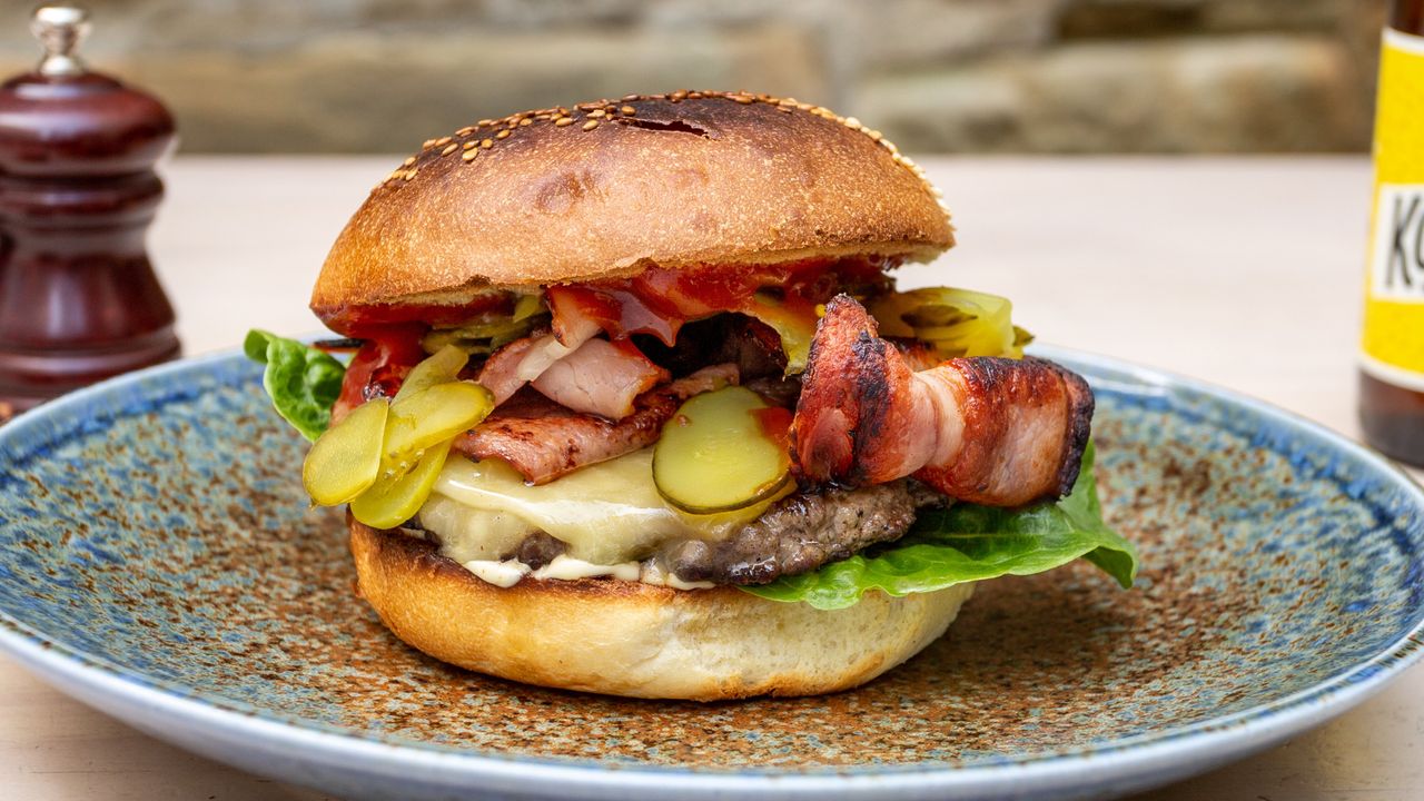 Dandy Fried Chicken Burger