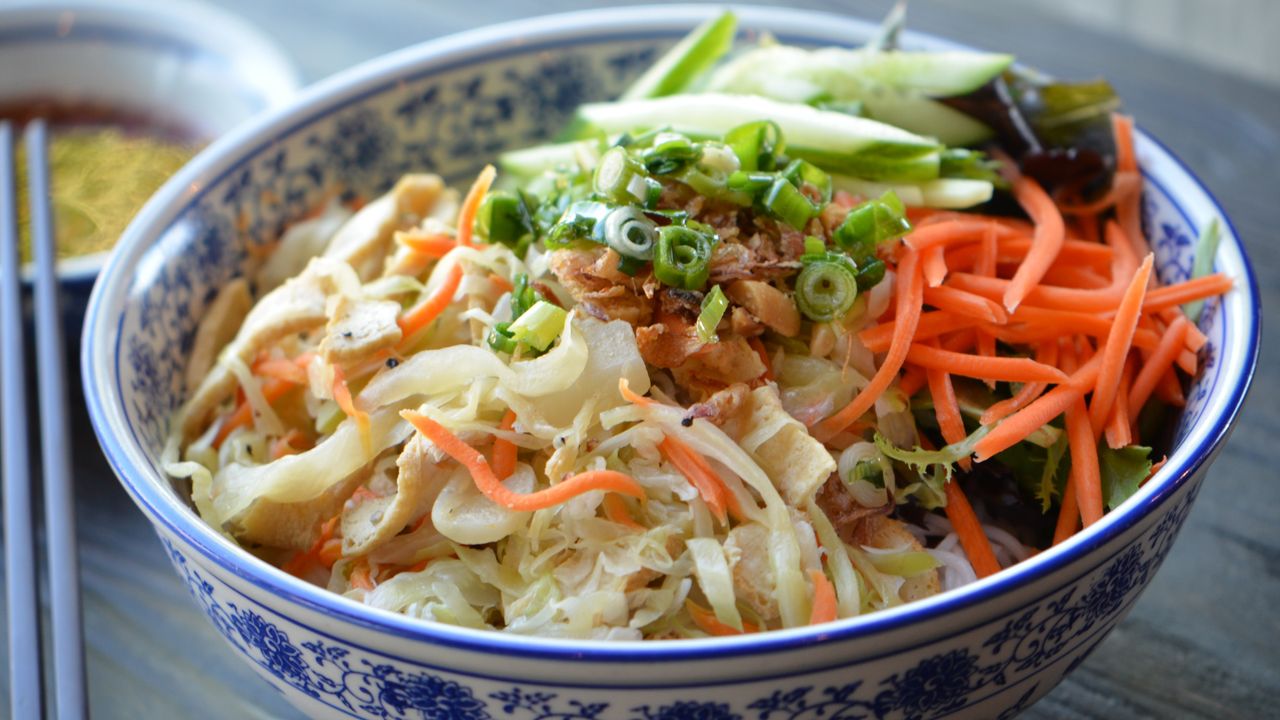 Hem 27 Vegies on Vermicelli & Soy Dressing