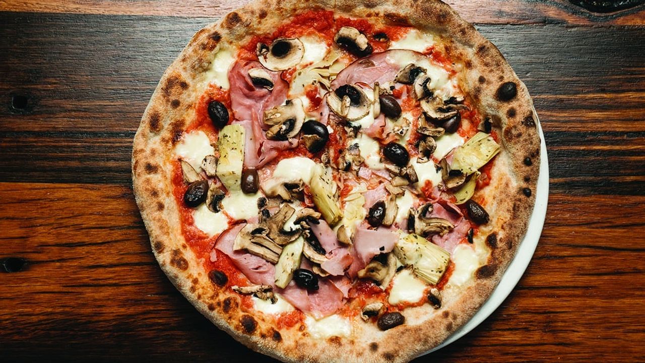 Capricciosa Italiana Pizza