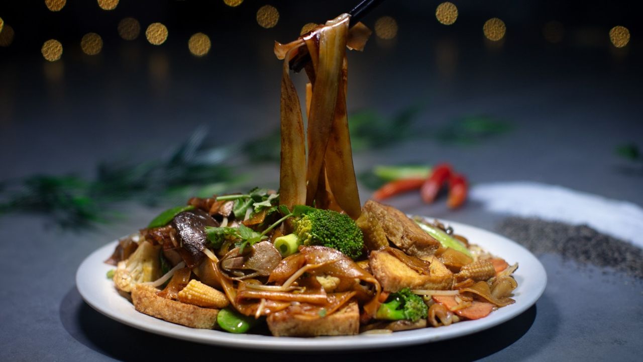 Char Kway Teow Fried Rice Noodles