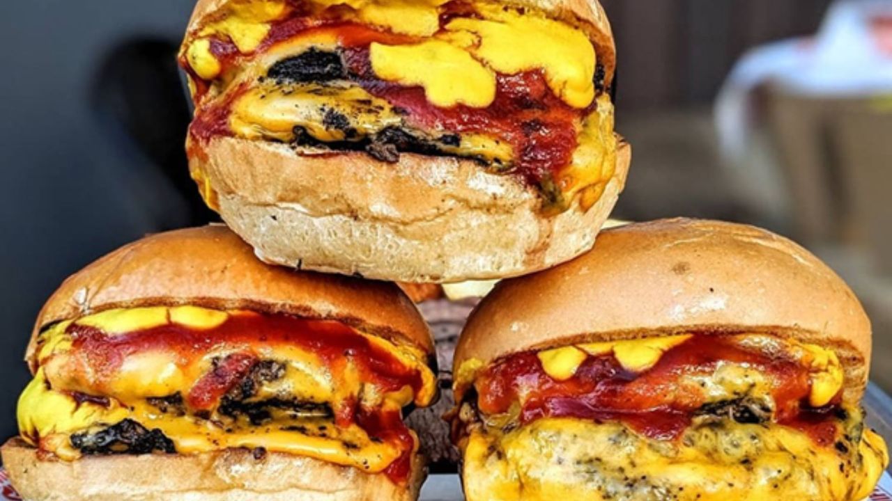 Cheeseburger + Side