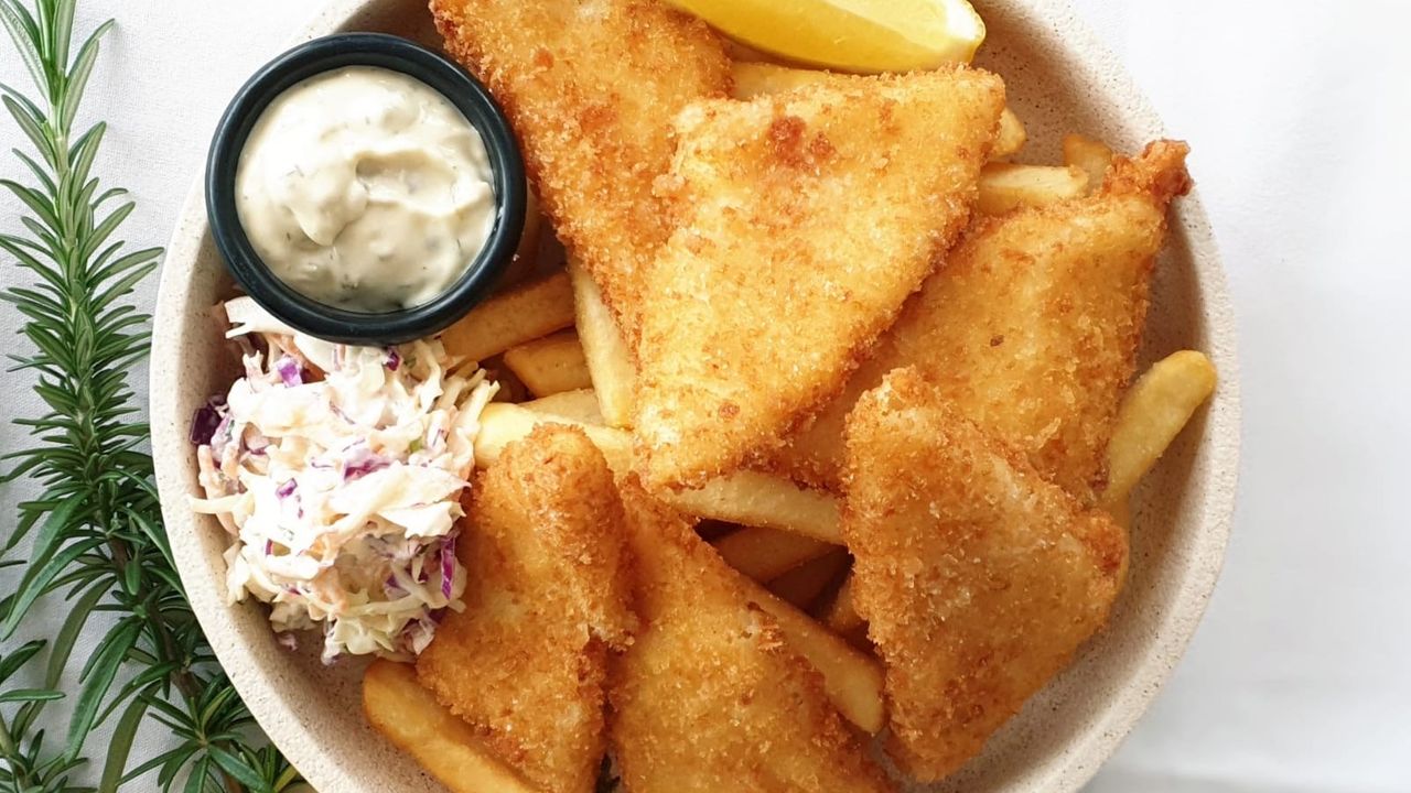 Crumbed Calamari main