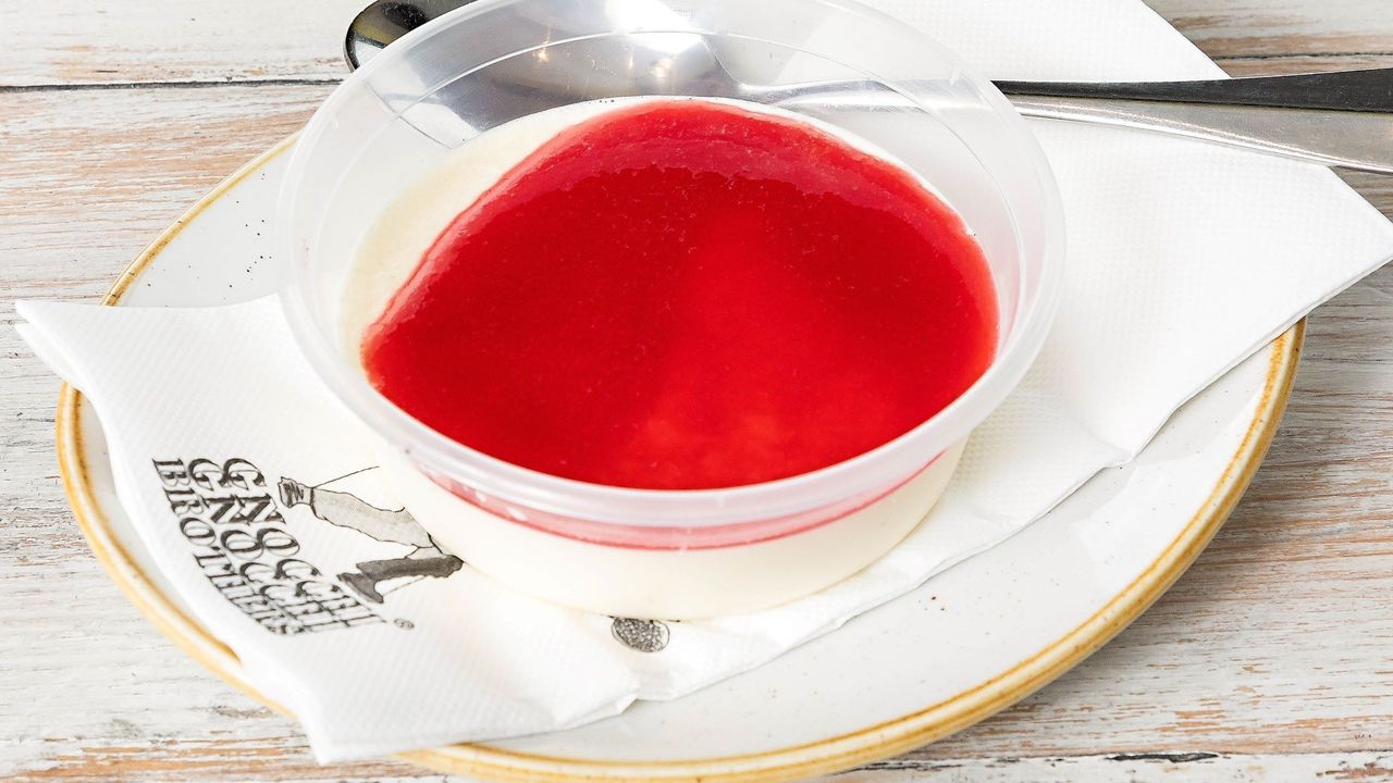Panna Cotta with Raspberry