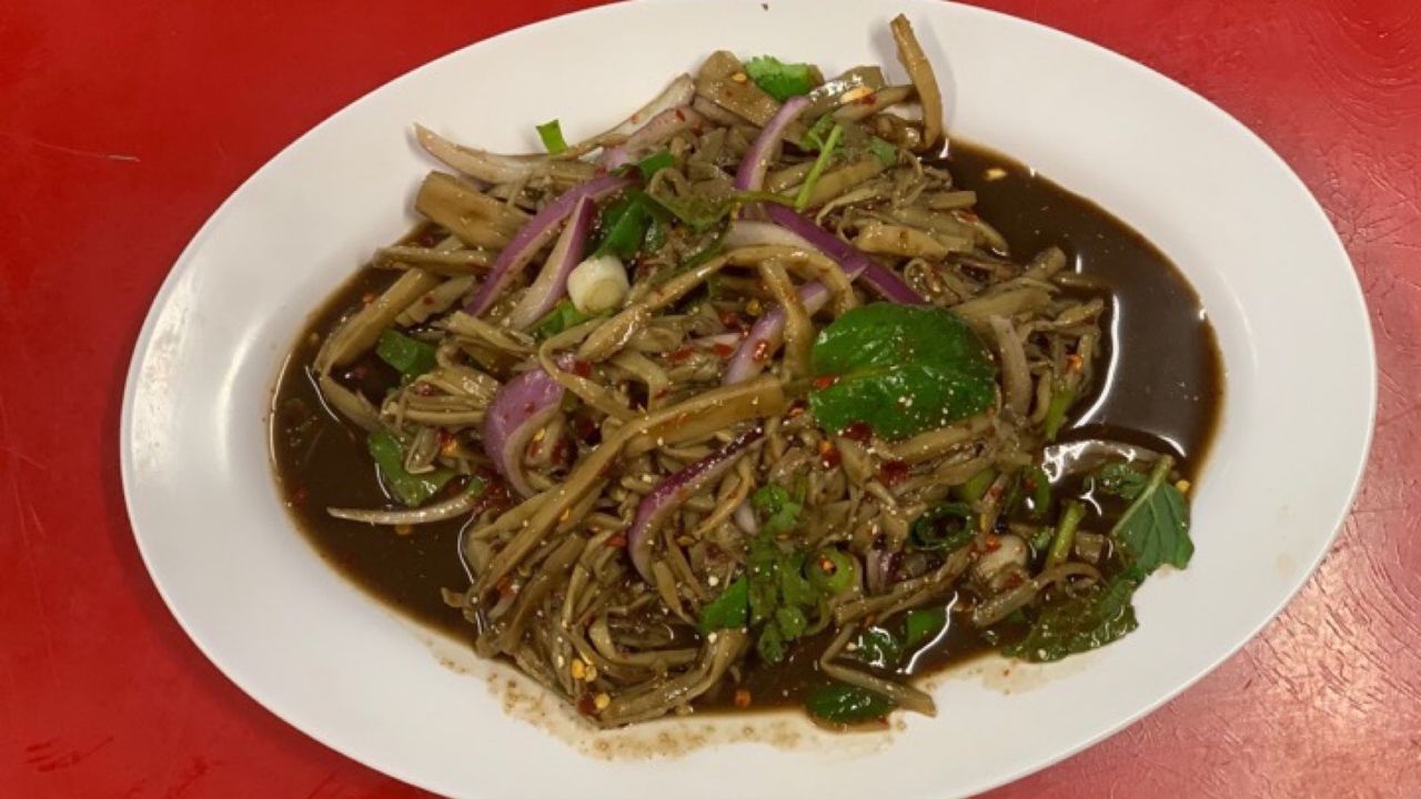 Bamboo shoot spicy salad ซุปหน่อไม้