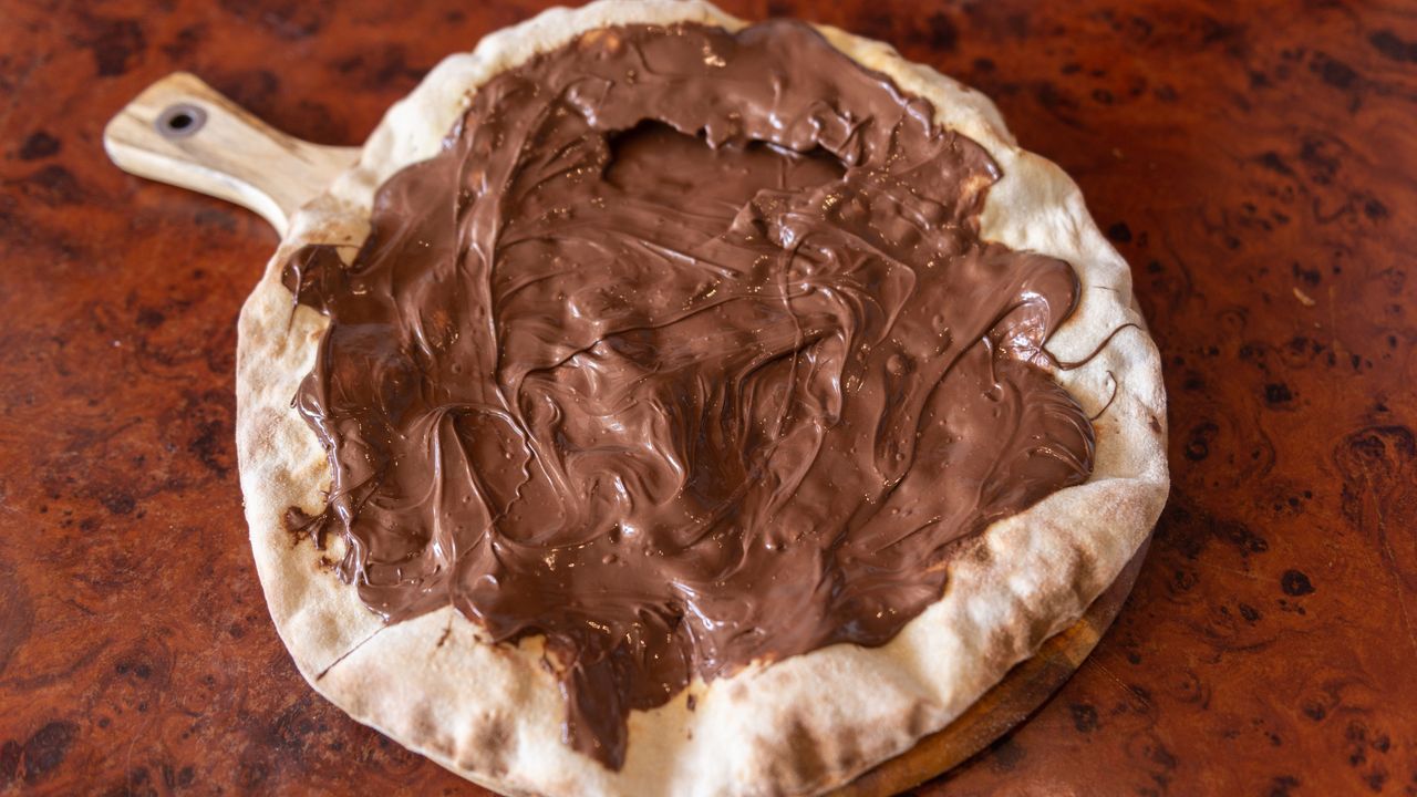 Nutella Pizza