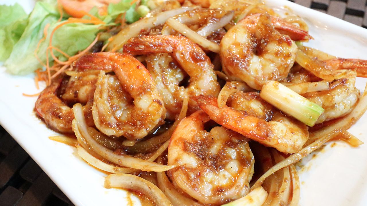 Braised Prawns with Tamarind Sauce