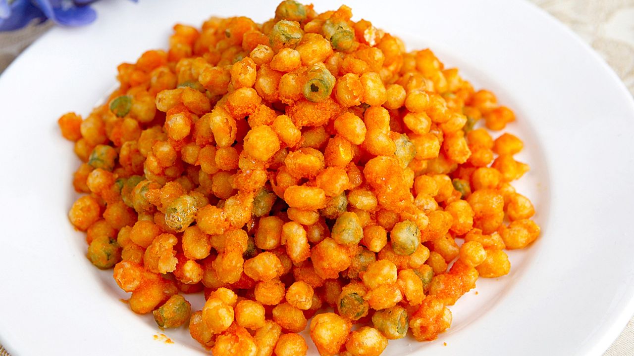 Fired corns with salted yolk