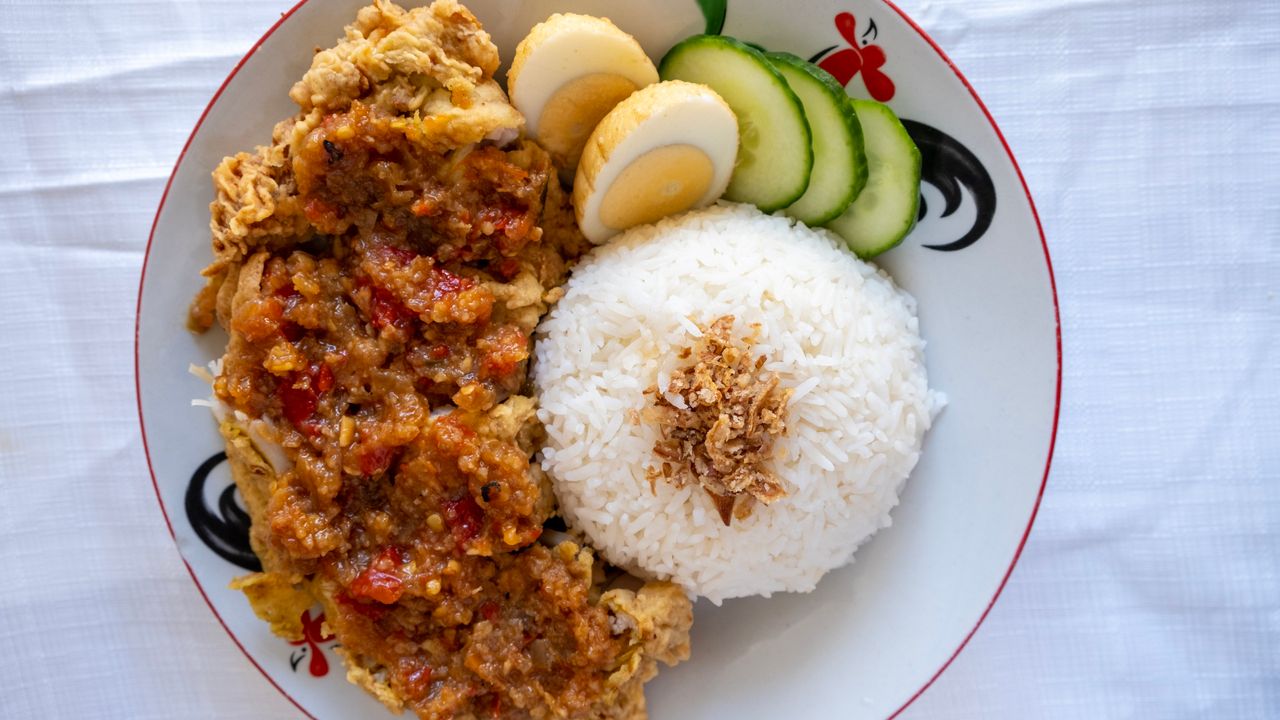 Smash Chicken On Rice