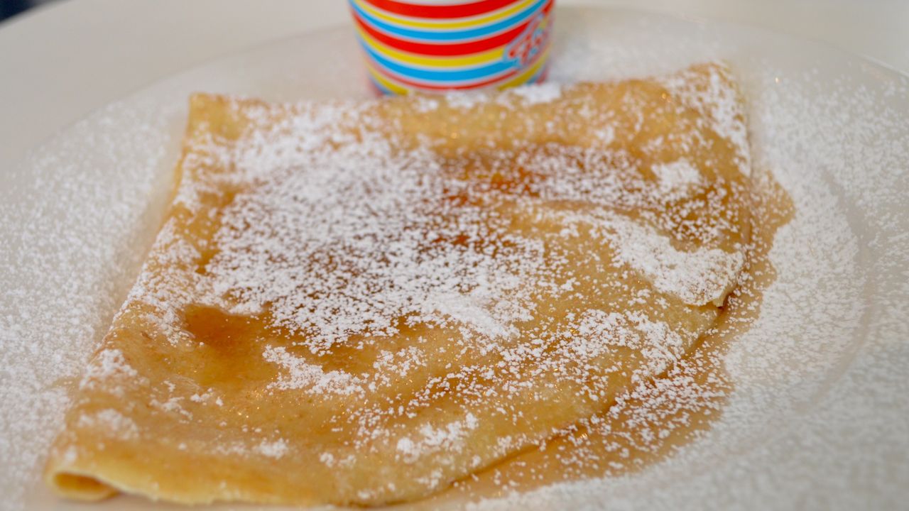 Maple Syrup & Icing Sugar