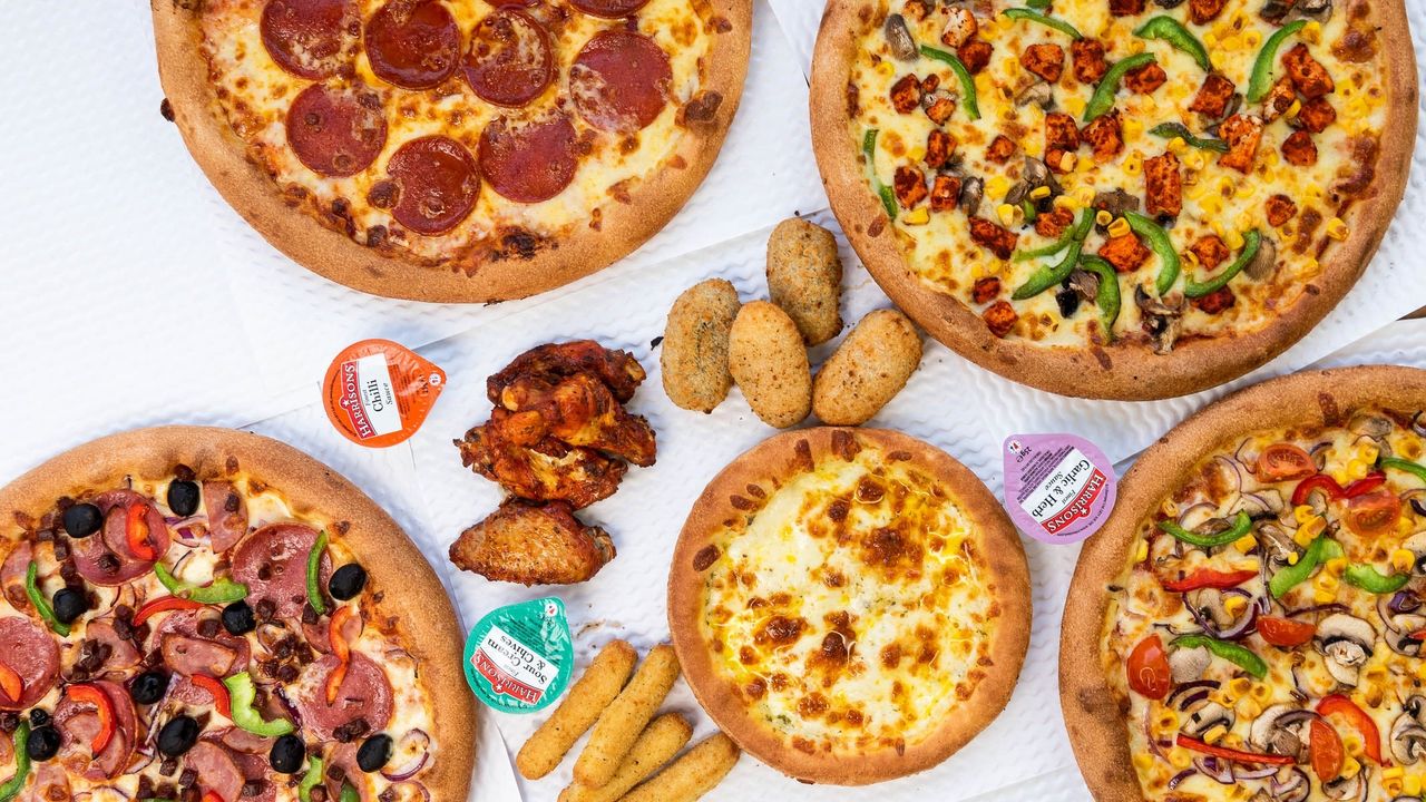 1 Supreme Pizza (Medium) + 1 375mL Can