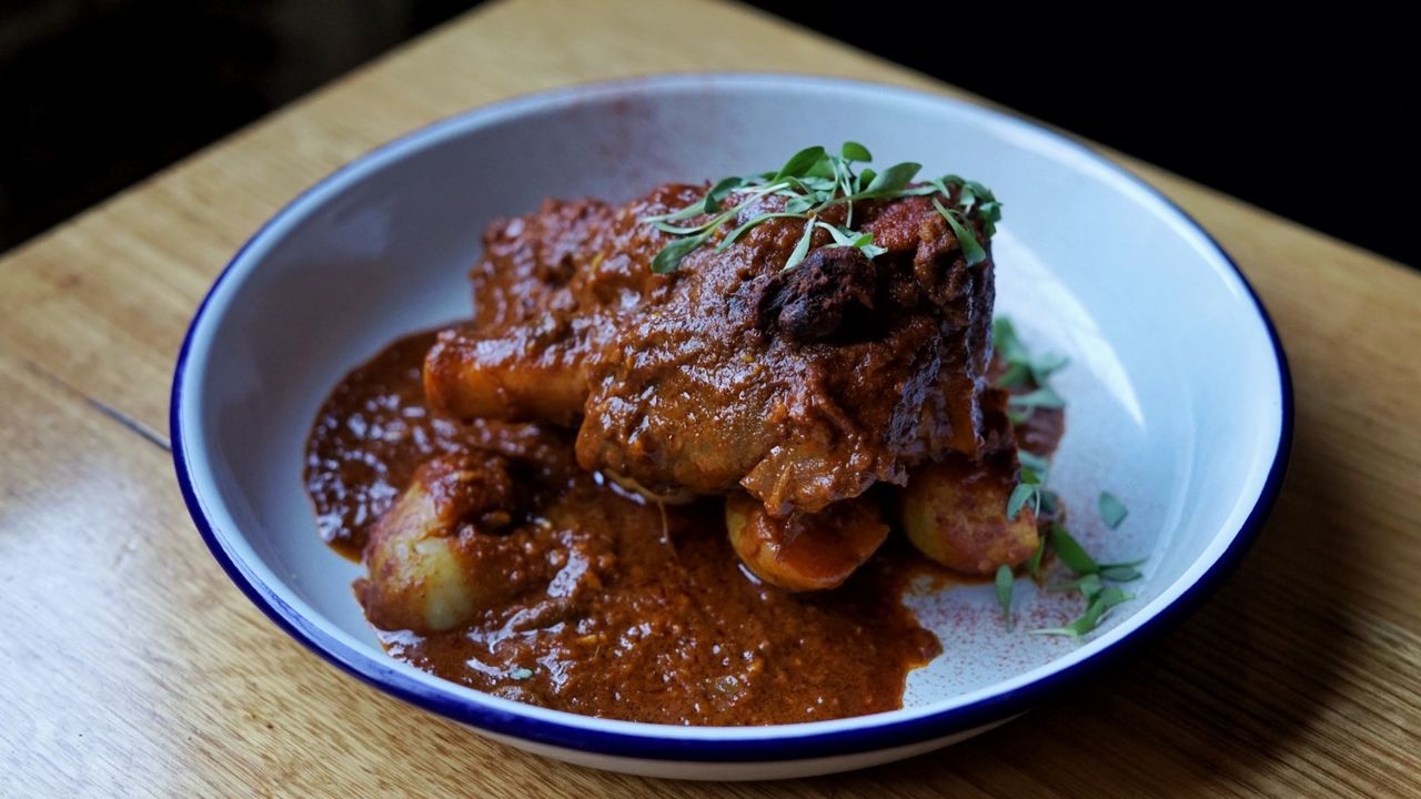 Lamb Shank Rogan Josh